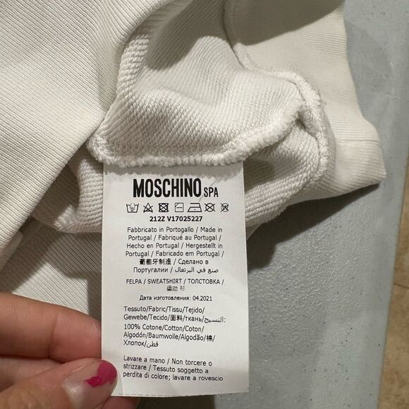 Moschino White Sweatshirt with Teddy Bear Graphic - Picture 4 of 8